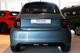 5 nowy muskularny tyl Fiata 500e